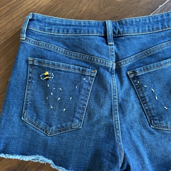 Hand Embroidered Old Navy Jean Shorts Size 6 $18 - Picture 8 of 9
